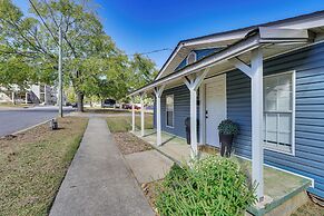 Idyllic Fayetteville Home - Walk to UA Campus!