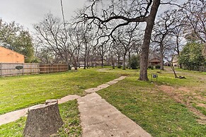 Walk to At&t Stadium: Arlington Home w/ Yard!