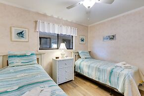 Walk to Beach: Hilton Head Condo w/ Balcony