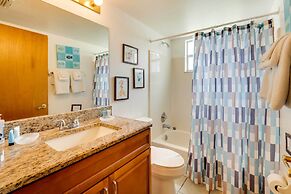 7 Mi to Disney World: Condo w/ Pool in Laguna Bay