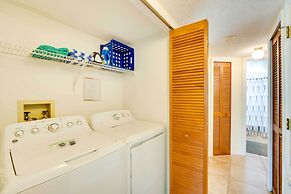 7 Mi to Disney World: Condo w/ Pool in Laguna Bay