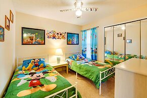 7 Mi to Disney World: Condo w/ Pool in Laguna Bay