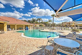 Cozy Kissimmee Townhome ~ 8 Mi to Disney World!