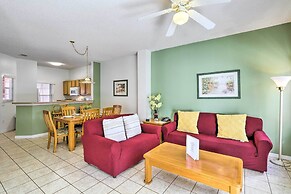 Cozy Kissimmee Townhome ~ 8 Mi to Disney World!