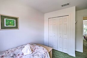 Cozy Kissimmee Townhome ~ 8 Mi to Disney World!