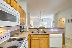 Cozy Kissimmee Townhome ~ 8 Mi to Disney World!