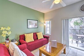 Cozy Kissimmee Townhome ~ 8 Mi to Disney World!