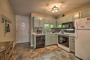 Oceanfront Hilton Head Island Condo w/ Pool Access