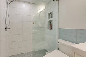 Newly Renovated Frisco End Unit w/ Gorgeous Views!