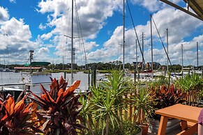 St Augustine Beach Condo w/ Patio & Pool Access!
