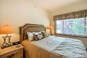 7 Mi to Skiing: Main St Frisco Condo w/ Balcony!