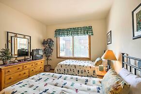 7 Mi to Skiing: Main St Frisco Condo w/ Balcony!