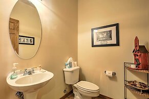 7 Mi to Skiing: Main St Frisco Condo w/ Balcony!