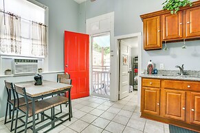 Walk to Magazine St: Nola House in Irish Channel!