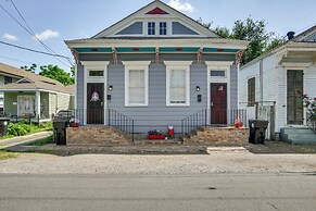 Walk to Magazine St: Nola House in Irish Channel!