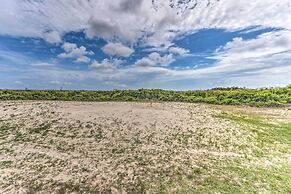 Harbor Island Beach Retreat - Steps to Ocean!
