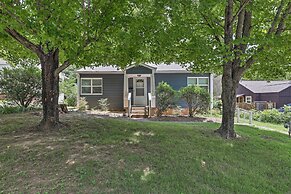 Updated Fayetteville Home < 2 Miles to Uark!