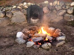 Lake Ivanhoe Family Escape w/ Fire Pit!