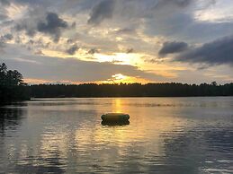 Lake Ivanhoe Family Escape w/ Fire Pit!