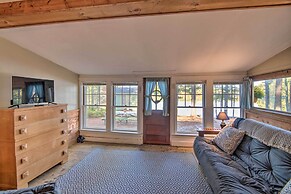 Pet-friendly Waterfront Cottage: On-site Bunkhouse