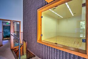 Walk to Main St: Frisco Condo w/ Community Pool!