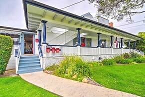 Cozy Carpinteria Apartment: Walkable Location