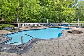 Cozy Jackson Condo w/ Mtn Views & Pool Access!