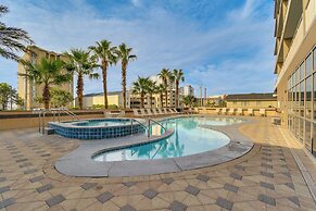 Pool/beach-view Gulf Shores Condo: Family Friendly