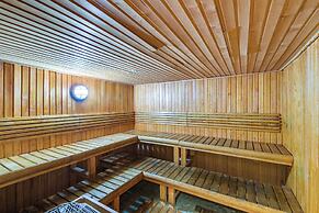 Pool/beach-view Gulf Shores Condo: Family Friendly