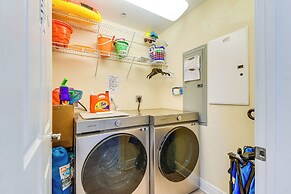 Pool/beach-view Gulf Shores Condo: Family Friendly