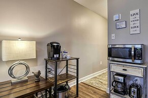 Cozy Resort-style Gatlinburg Condo: Indoor Pool!