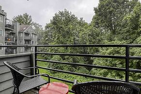 Cozy Resort-style Gatlinburg Condo: Indoor Pool!