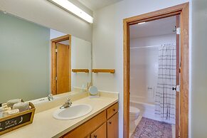 Mountainside Paradise: Ski-in/ski-out Resort Condo