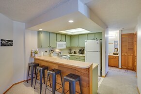 Mountainside Paradise: Ski-in/ski-out Resort Condo