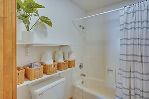 Mountainside Paradise: Ski-in/ski-out Resort Condo