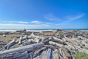 Spectacular Ocean View Retreat w/ Private Beach