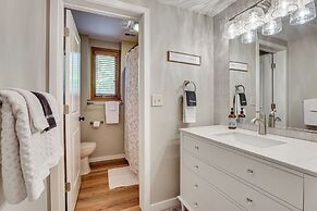 Galena Townhome w/ Deck & Community Perks!