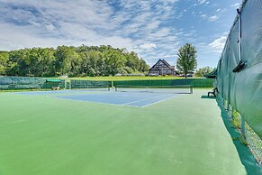 Galena Townhome w/ Deck & Community Perks!