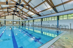 Galena Townhome w/ Deck & Community Perks!