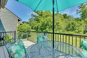 Galena Townhome w/ Deck & Community Perks!