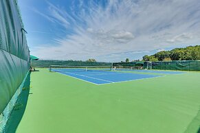 Galena Townhome w/ Deck & Community Perks!