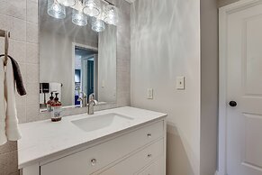 Galena Townhome w/ Deck & Community Perks!