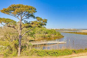 Water View Dauphin Island Condo w/ Boat Slips