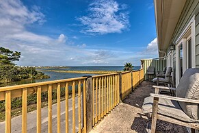 Dauphin Island Condo w/ Boat Slips: Walk to Beach!