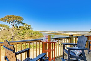 Water View Dauphin Island Condo w/ Boat Slips