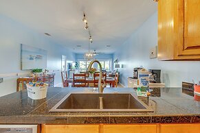 Water View Dauphin Island Condo w/ Boat Slips