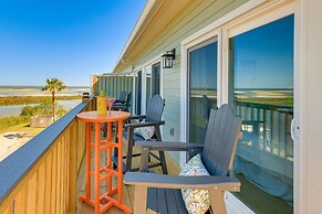 Water View Dauphin Island Condo w/ Boat Slips