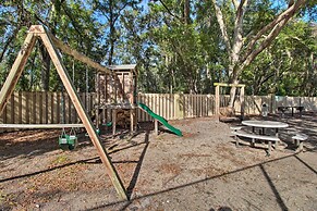 Family-friendly Condo w/ Pools + Tennis Courts!