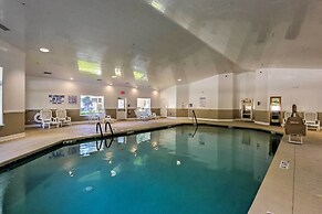 Family-friendly Condo w/ Pools + Tennis Courts!