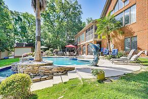 Luxe Lakefront Apartment w/ Shared Pool & Dock!